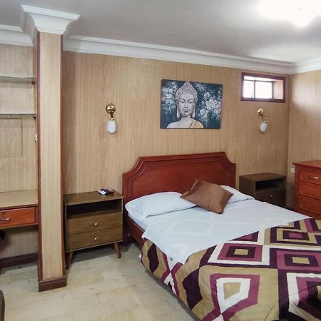 Hotel Livingston Inn Guayaquil Exterior photo