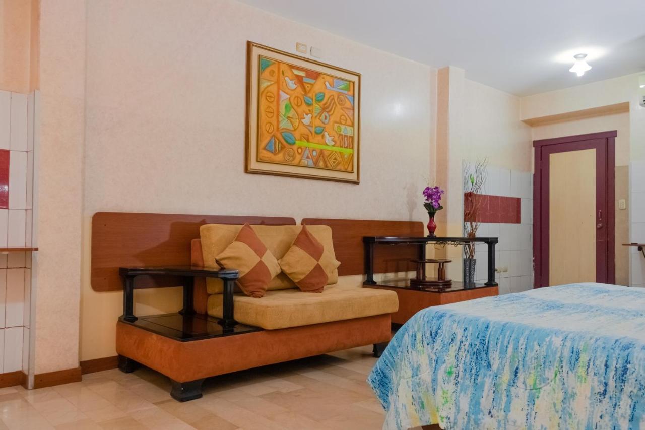 Hotel Livingston Inn Guayaquil Exterior photo